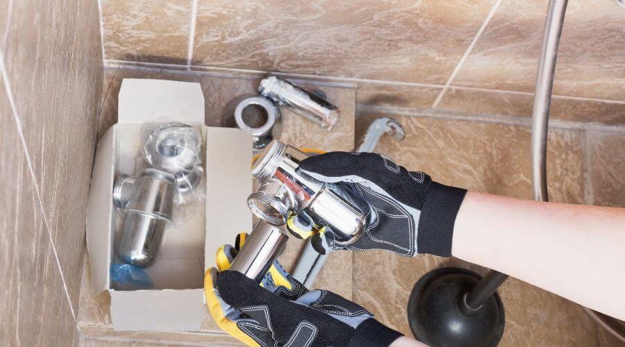 Professional gutter cleaning in Kyle, TX